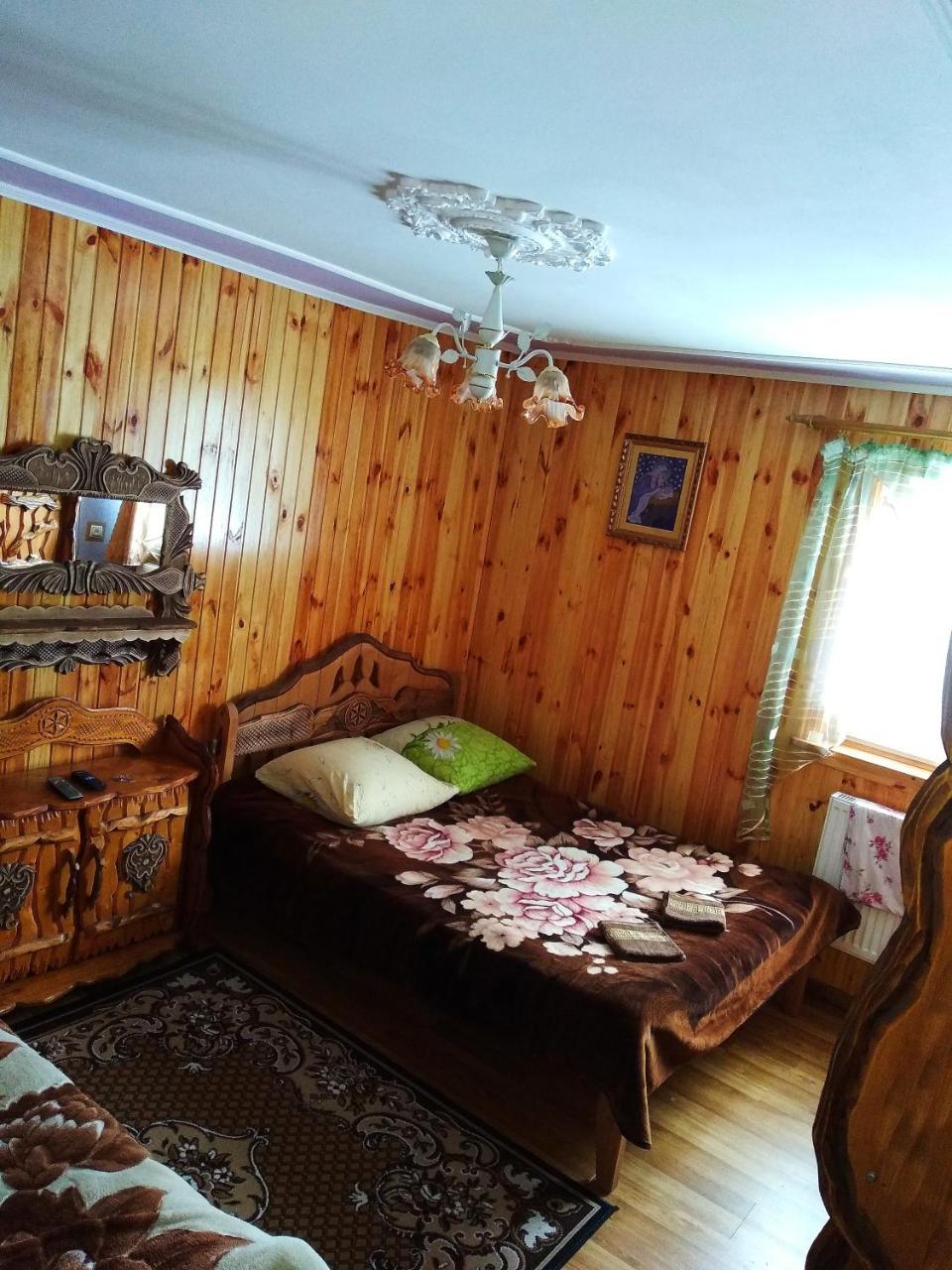 "Різьбярська Садиба" 슬랍스크 외부 사진
